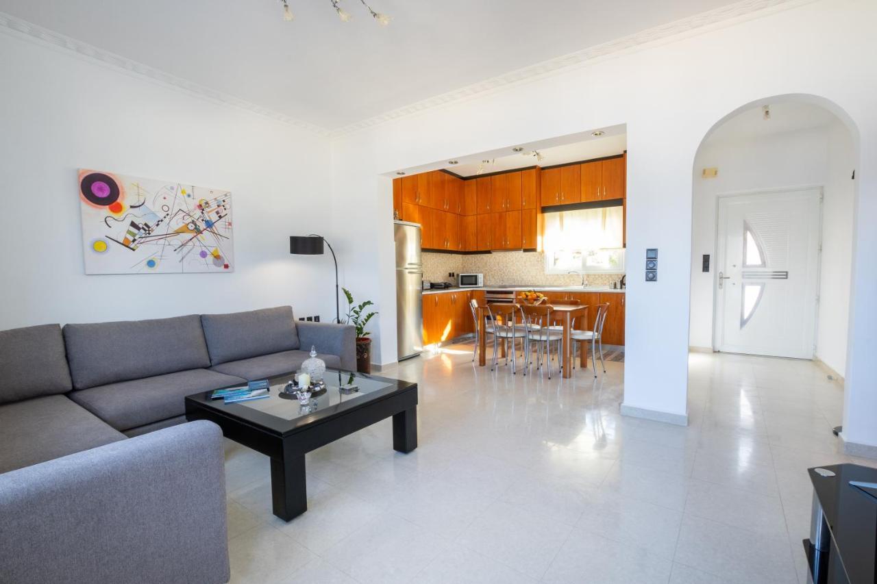Divine Apartment 卡尔帕索斯 外观 照片